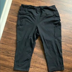 Torrid Active Wear Crop Leggings